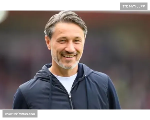 科瓦奇称多特右路攻守平衡 风格互补助力深厚阵容轮换 科瓦奇称多特右路攻守平衡 风格互补助力深厚阵容轮换